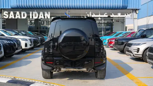 Land Rover Defender 110 P400 SE 2024 - Black