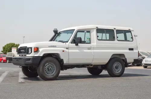 تويوتا لاند كروزر 78 هاردتوب بمحرك 4.0L V6 موديل 2025 جديدة - أبيض
