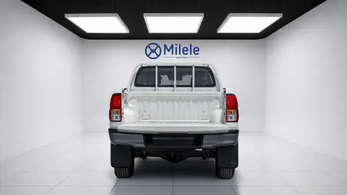 TOYOTA HILUX DC MODEL YEAR 2026 WHITE COLOR