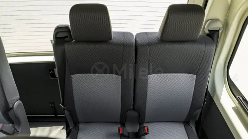 TOYOTA HIACE HR 13 SEATER MODEL YEAR 2026 WHITE COLOR