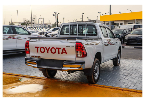 Toyota Hilux Double Cab Automatic 2.7L 2026 - White