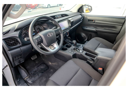 Toyota Hilux Double Cab Automatic 2.7L 2026 - White