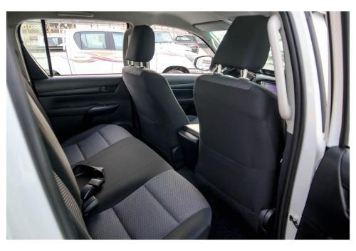 Toyota Hilux Double Cab Automatic 2.7L 2026 - White