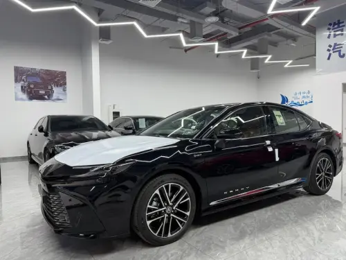 Toyota Camry Lumiere Hybrid 2025 Model year - Black