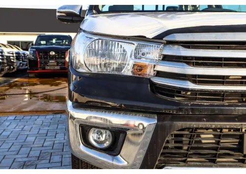 Toyota Hilux Double Cab 2.7L 2026 - Black