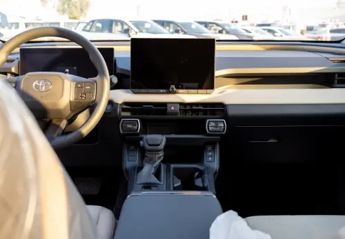 تويوتا راف فور 2.0L بنزين موديل 2026 جديدة - أبيض