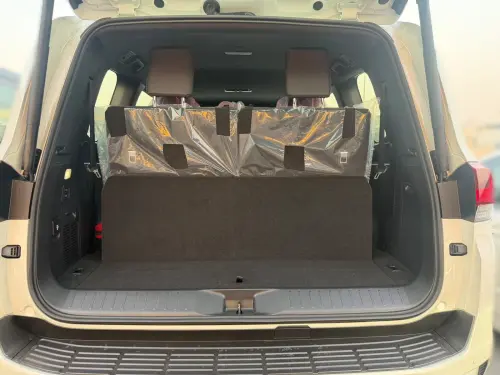 Land Cruiser VXR 4.0L V6 2026 Model Year White Exterior