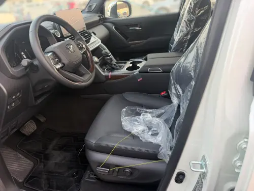 Land Cruiser VXR 4.0L V6 2026 Model Year White Exterior