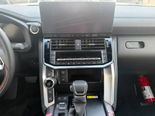 Land Cruiser VXR 4.0L V6 2026 Model Year White Exterior