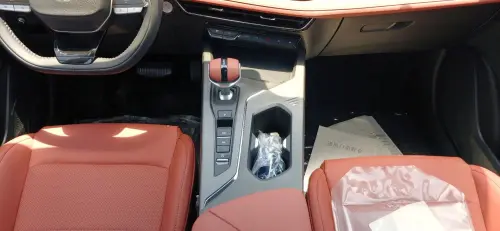 شنجان X5 Plus بنزين تيربو موديل 2026 - رمادي