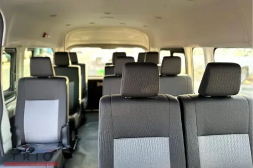 Toyota Hiace 2.8L Diesel 2026 Model Year Manual 13 seater Ready for export