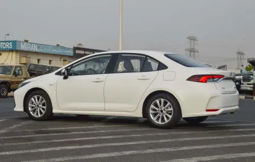 2025 Toyota Corolla 1.8 Hybrid White Exterior Black Interior