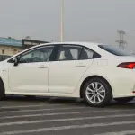2025 Toyota Corolla 1.8 Hybrid White Exterior Black Interior - Thumbnail 5