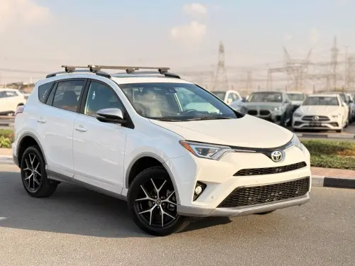 تويوتا راف 4 ليميتد 2.5L بنزين مستعملة 2017 - أبيض