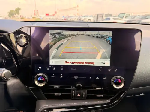 لكزس NX250 بليتينيوم 2.5L مستعملة 2024 - أبيض 