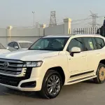 Toyota Land Cruiser 300 GXR 2026 Model Year 3.5L hybrid White Color Exterior - Thumbnail 2