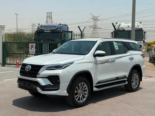 Toyota Fortuner Full Option 4.0L Petrol 2025 Model Year White Color Exterior
