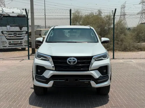 Toyota Fortuner Full Option 4.0L Petrol 2025 Model Year White Color Exterior