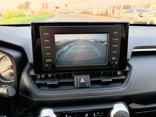 تويوتا RAV4 LE أوتوماتيك 2019 - لون رمادي