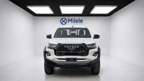 TOYOTA HILUX GRS 4.0P AT MODEL YEAR 2026 WHITE COLOR