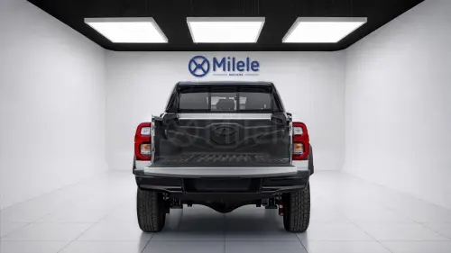 TOYOTA HILUX GRS 4.0P AT MODEL YEAR 2026 WHITE COLOR
