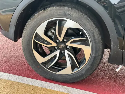 KAIYI 3X PRO 2024 Model Year 1.5 Black Exterior Beige Interior