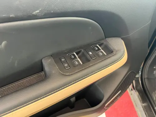 KAIYI 3X PRO 2024 Model Year 1.5 Black Exterior Beige Interior
