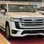 Toyota Land Cruiser VXR 2026 3.5L Petrol - White / Beige  - Thumbnail 2