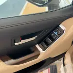 Toyota Land Cruiser VXR 2026 3.5L Petrol - White / Beige  - Thumbnail 9