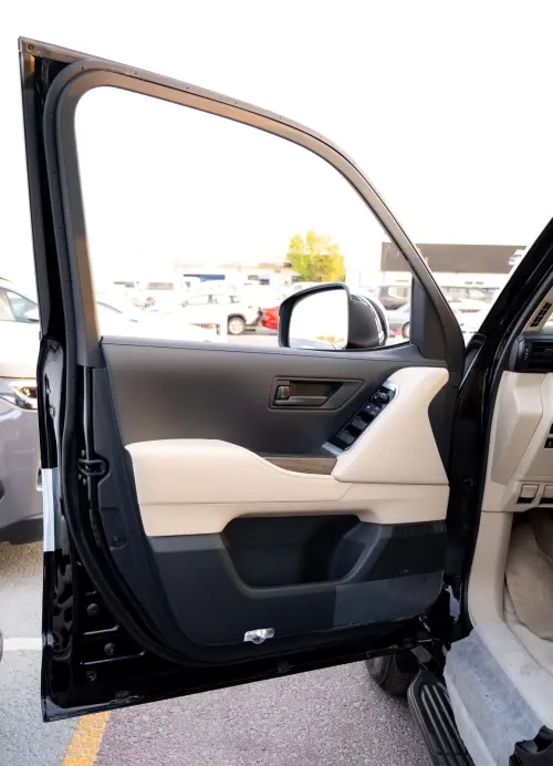 Toyota Land Cruiser VX 2026 Diesel 3.3L Automatic Black / Beige