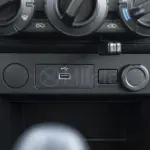 Mitsubishi L200 DC GL 2.4D MT 2027 Model Year - White - Thumbnail 22