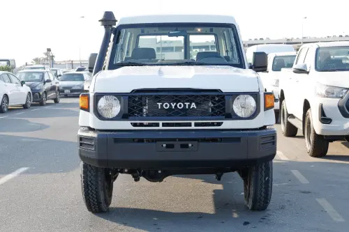 Toyota Land Cruiser LC 78 2026 Model Year 4.0 Petrol Manual - White