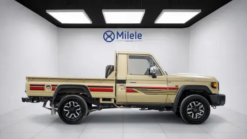 Toyota Land Cruiser LC 79 4.0P Model Year 2025 - Beige (Sandy Taupe)