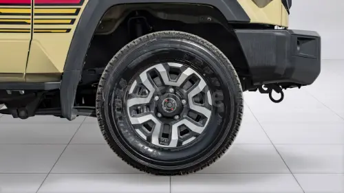 Toyota Land Cruiser LC 79 4.0P Model Year 2025 - Beige (Sandy Taupe)