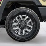 Toyota Land Cruiser LC 79 4.0P Model Year 2025 - Beige (Sandy Taupe) - Thumbnail 6