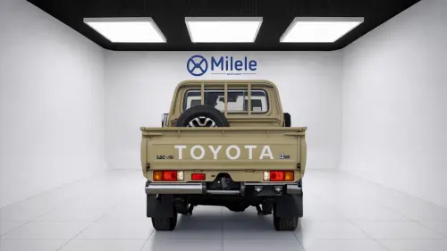 Toyota Land Cruiser LC 79 4.0P Model Year 2025 - Beige (Sandy Taupe)