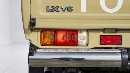 Toyota Land Cruiser LC 79 4.0P Model Year 2025 - Beige (Sandy Taupe)