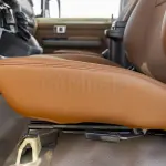 Toyota Land Cruiser LC 79 4.0P Model Year 2025 - Beige (Sandy Taupe) - Thumbnail 12