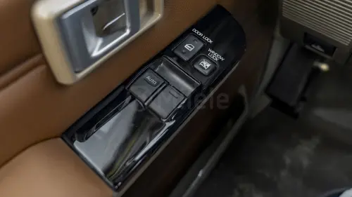 Toyota Land Cruiser LC 79 4.0P Model Year 2025 - Beige (Sandy Taupe)