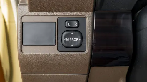 Toyota Land Cruiser LC 79 4.0P Model Year 2025 - Beige (Sandy Taupe)