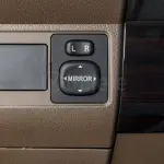 Toyota Land Cruiser LC 79 4.0P Model Year 2025 - Beige (Sandy Taupe) - Thumbnail 15