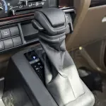 Toyota Land Cruiser LC 79 4.0P Model Year 2025 - Beige (Sandy Taupe) - Thumbnail 23