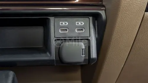 Toyota Land Cruiser LC 79 4.0P Model Year 2025 - Beige (Sandy Taupe)