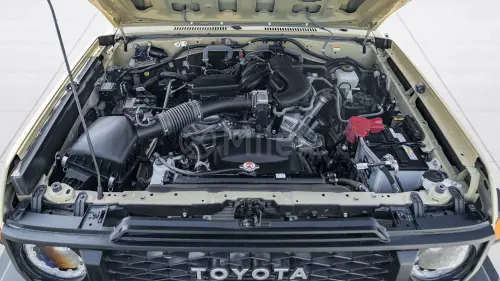Toyota Land Cruiser LC 79 4.0P Model Year 2025 - Beige (Sandy Taupe)
