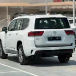Toyota Land Cruiser LC300 VXR 3.5L TT 2026 Model Year White Exterior - Thumbnail 9