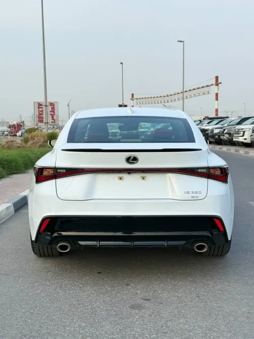 لكزس IS 350 F Sport 2024 مستعملة 3 5 بنزين - لون أبيض
