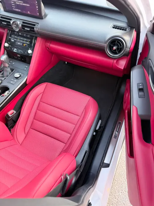 لكزس IS 350 F Sport 2024 مستعملة 3 5 بنزين - لون أبيض