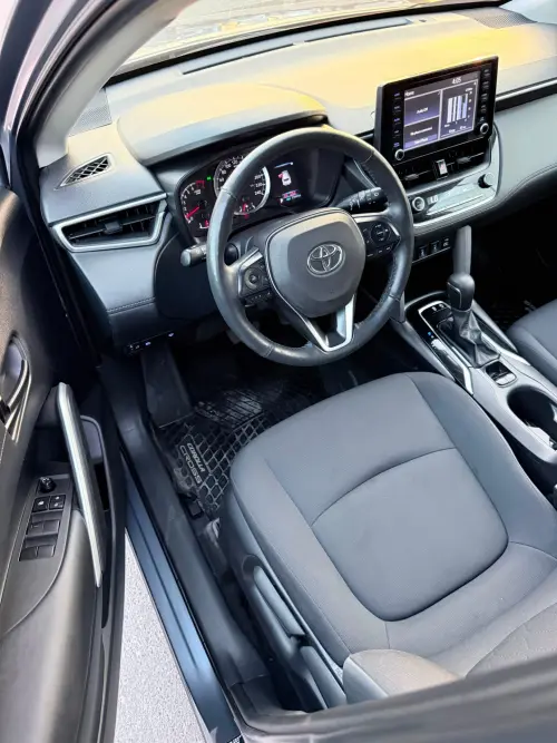 2022 Toyota Corolla Cross Full Option Petrol - Silver 