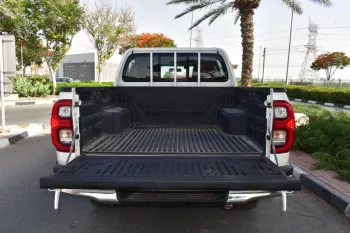 2022 TOYOTA HILUX DOUBLE CABIN PICKUP GLX 2.7L PETROL