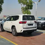 Toyota Land Cruiser 3.5L VXR 2026 Petrol White Exterior Red Interior - Thumbnail 4